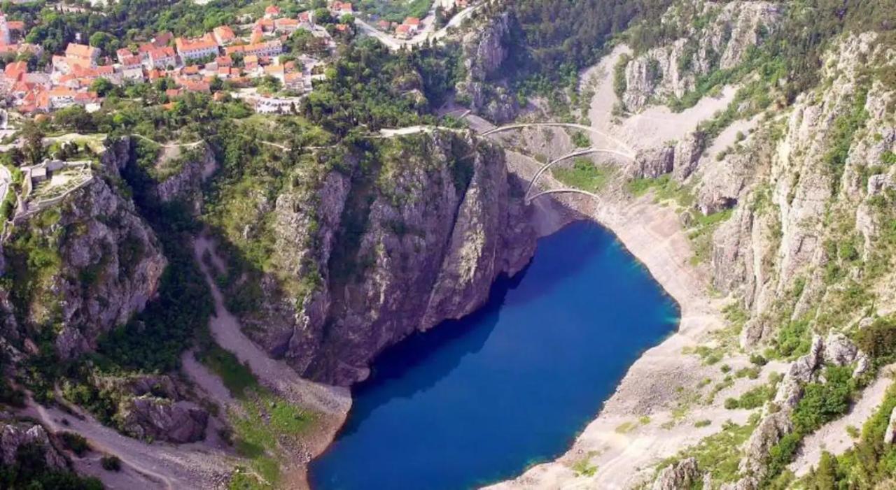 Villa Lukrecia, Luxury Villa in Imotski-Makarska Donji Proložac Exteriör bild