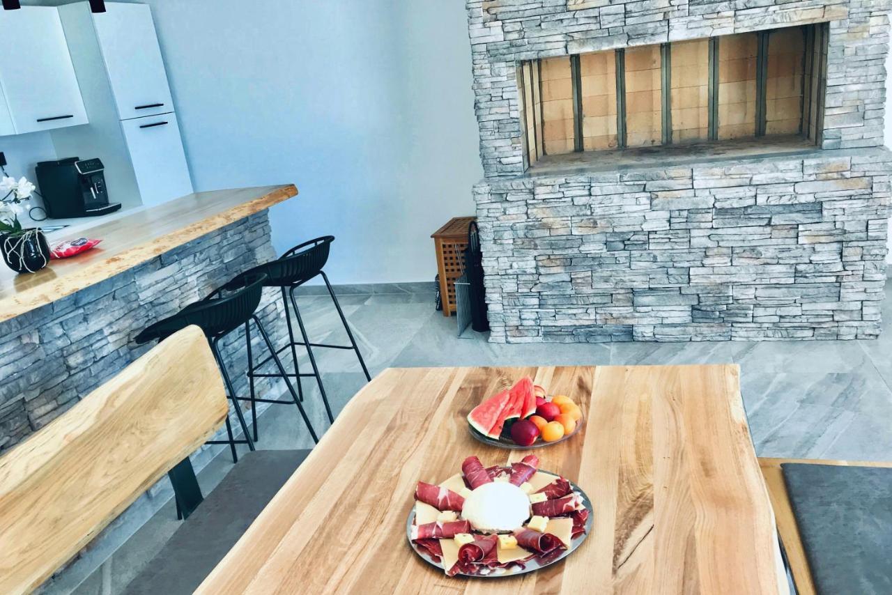 Villa Lukrecia, Luxury Villa in Imotski-Makarska Donji Proložac Exteriör bild